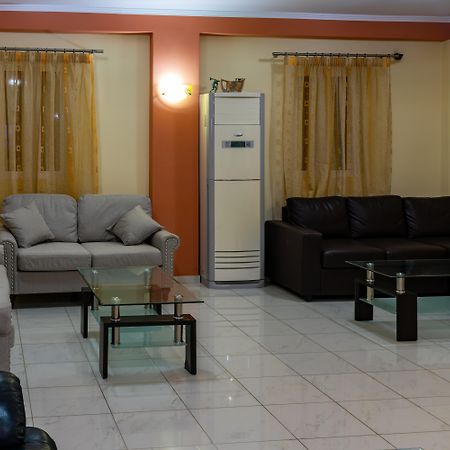 טסיליבי Zante Pantheon Hotel מראה חיצוני תמונה