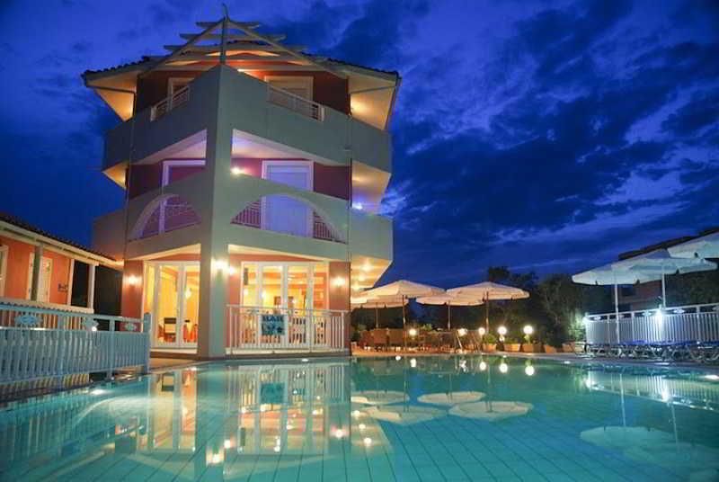 טסיליבי Zante Pantheon Hotel מראה חיצוני תמונה