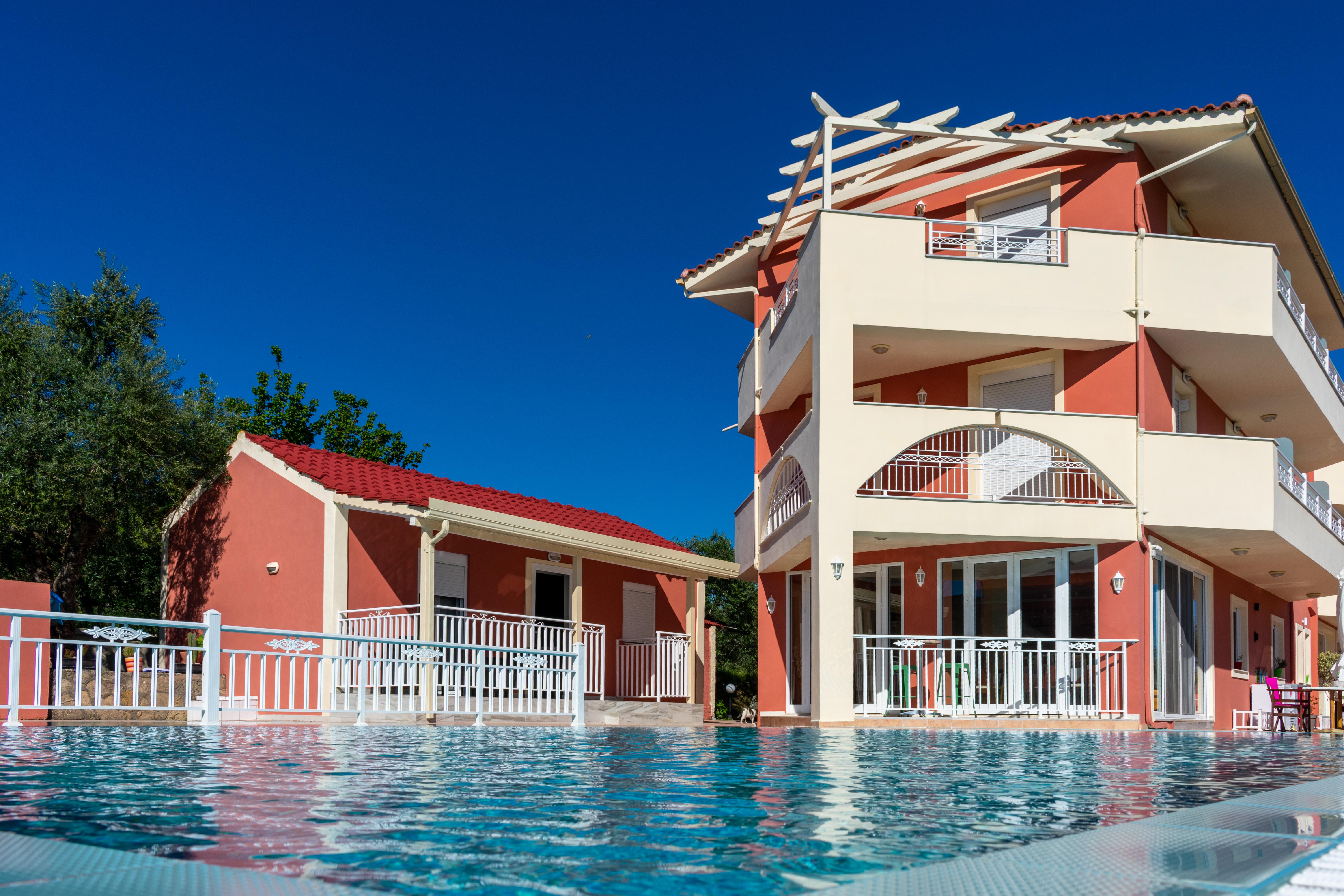 טסיליבי Zante Pantheon Hotel מראה חיצוני תמונה