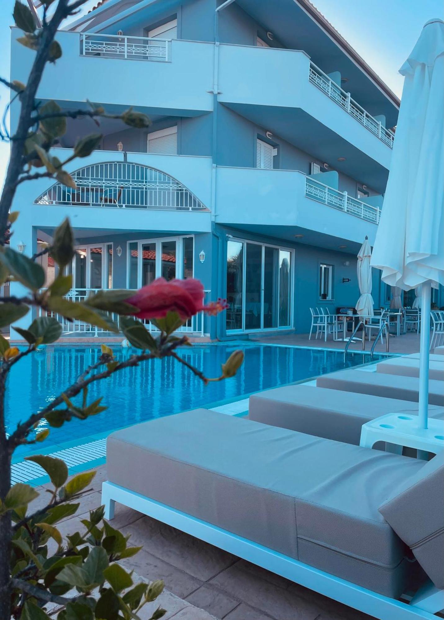 טסיליבי Zante Pantheon Hotel מראה חיצוני תמונה