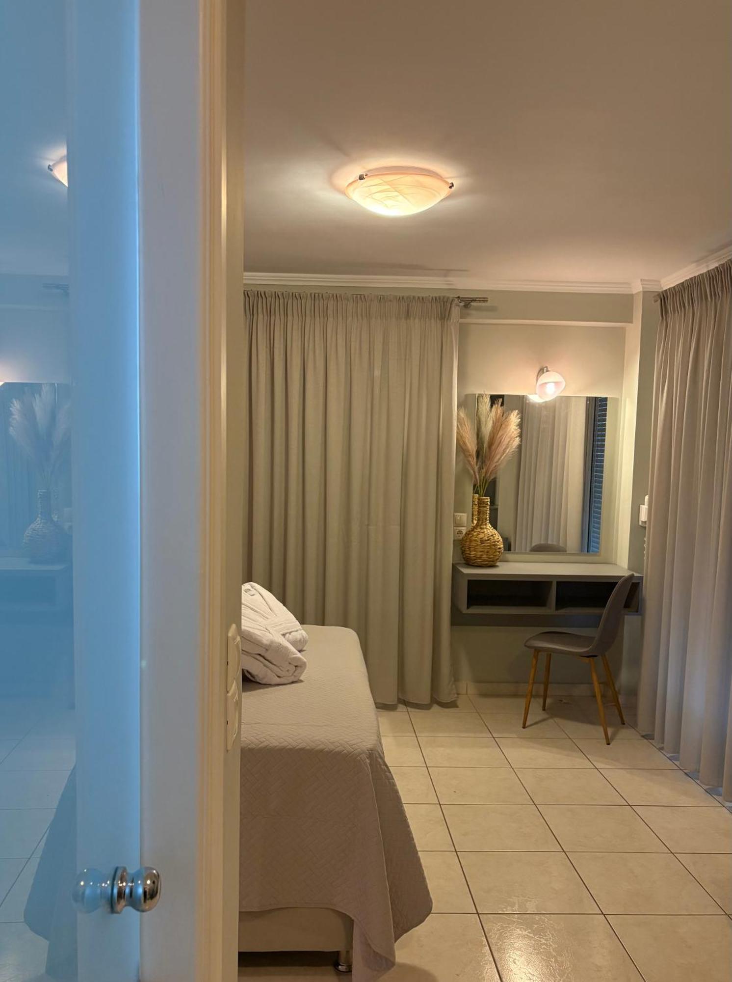 טסיליבי Zante Pantheon Hotel מראה חיצוני תמונה
