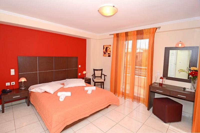 טסיליבי Zante Pantheon Hotel מראה חיצוני תמונה